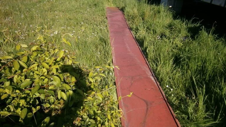 Fitting the Roof Panels