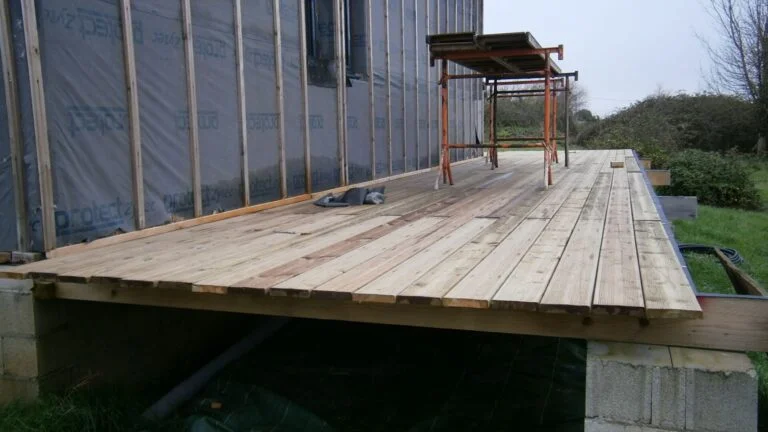 Decking Floor