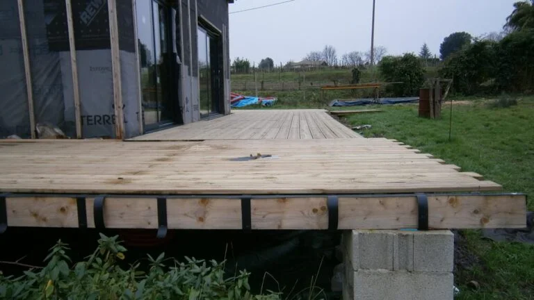 Decking Floor