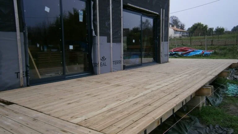 Decking Floor